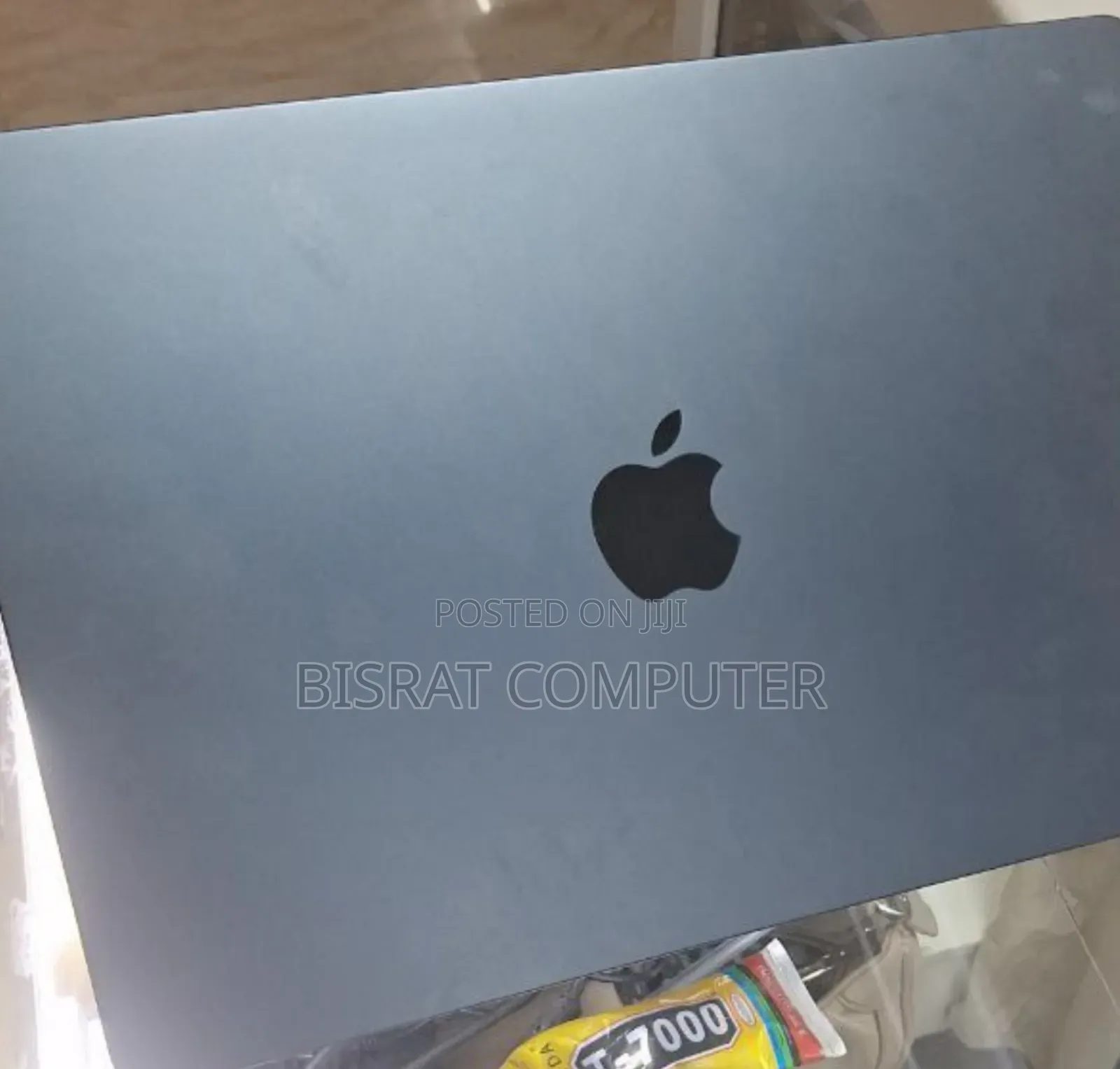 New Laptop Apple MacBook Air 2025 M4 13-Inch 16GB Apple M4 SSD 256GB