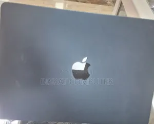 New Laptop Apple MacBook Air 2025 M4 13-Inch 16GB Apple M4 SSD 256GB