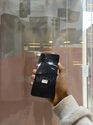 New Samsung Galaxy A06 64 GB Black