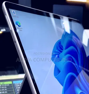 New Laptop Microsoft Surface Laptop 7 16GB Intel Core I7 SSD 512GB