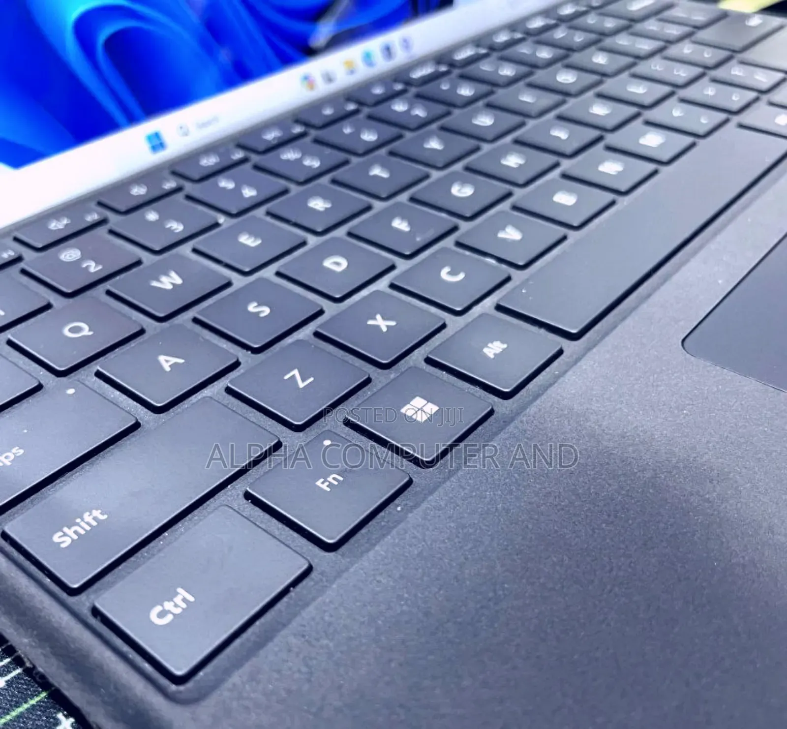 New Laptop Microsoft Surface Laptop 7 16GB Intel Core I7 SSD 512GB