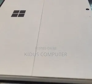 New Laptop Microsoft Surface 8GB Intel Core I7 SSD 256GB