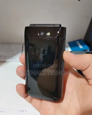 New Nokia 2720 Flip 512 GB Black