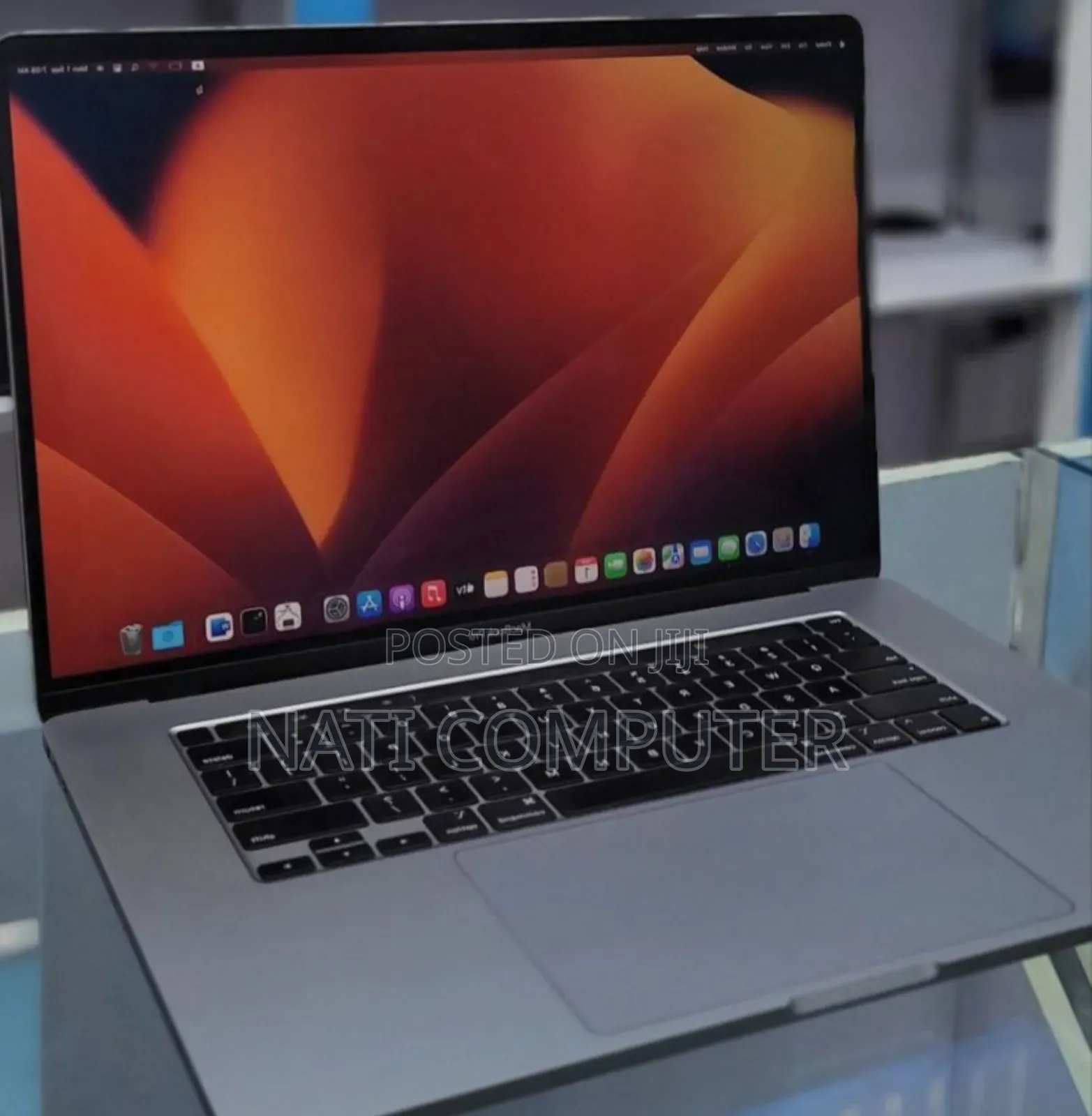 New Laptop Apple MacBook Pro 2019 32GB Intel Core I7 SSD 256GB