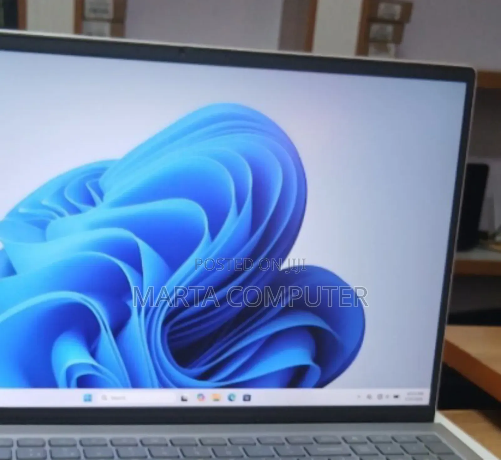New Laptop Dell Latitude 5310 16GB Intel Core I7 SSD 1T