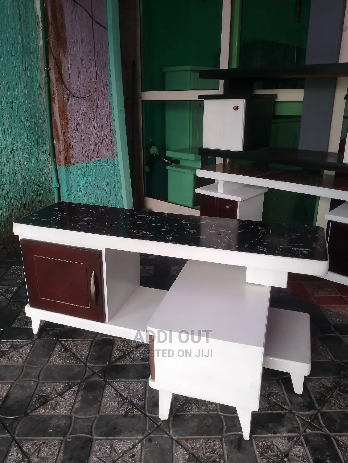 Tv Stand/የቲቪ ማስቀመጫ