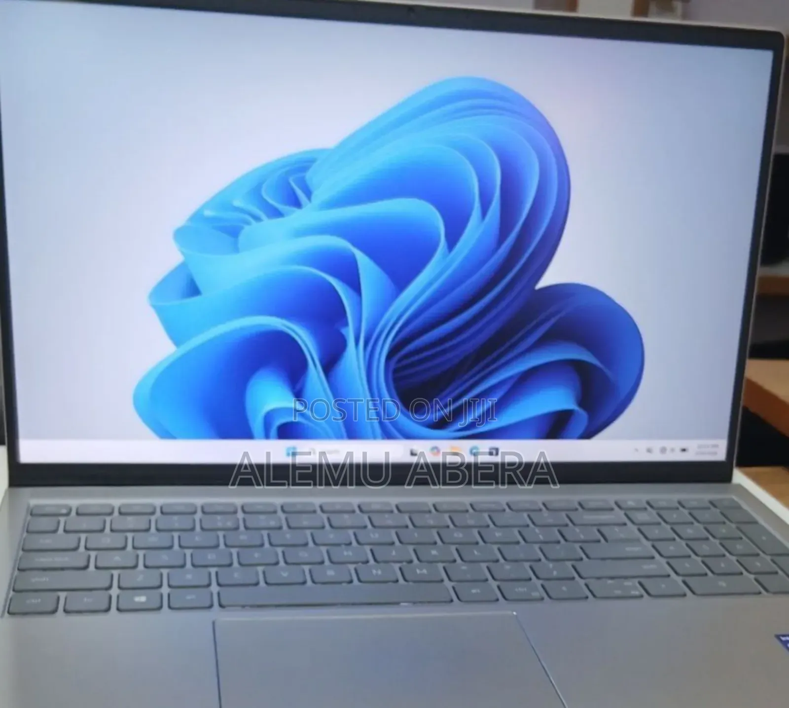 New Laptop Dell 16GB Intel Core I7 SSD 1T