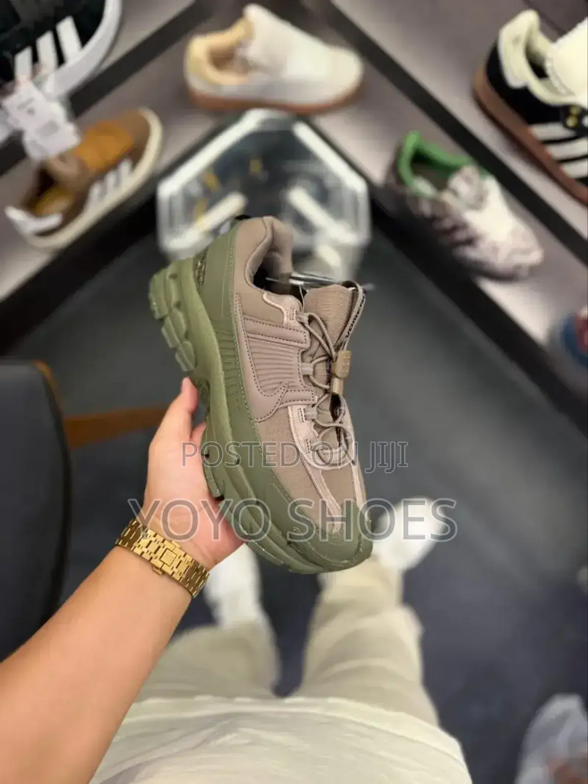 Nike Zoom Vomero Roam Mink Brown Fashion Sneaker