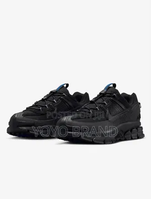 Nike Zoom Vomero Black Roam Fashion Sneaker Shoes