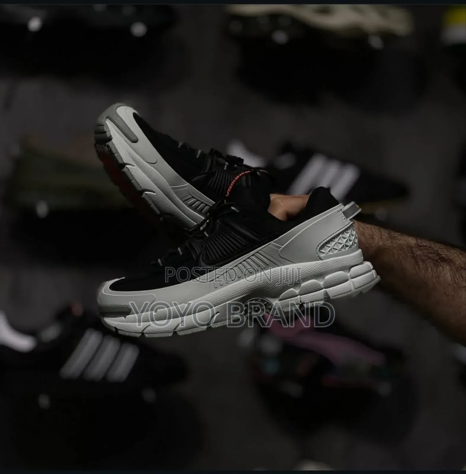 Nike Zoom Vomero 5 Light Silver Fashion Sneaker