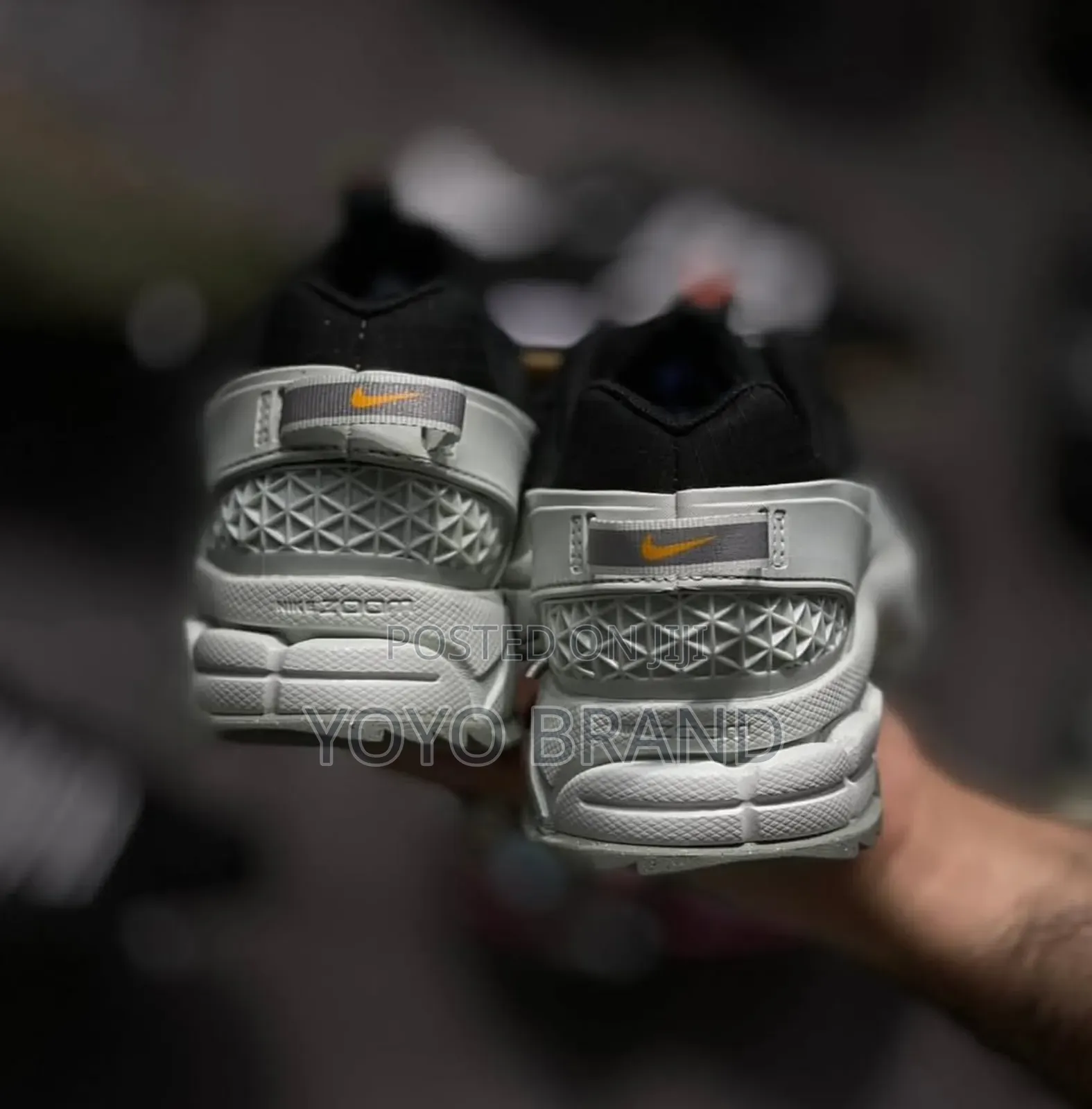 Nike Zoom Vomero 5 Light Silver Fashion Sneaker