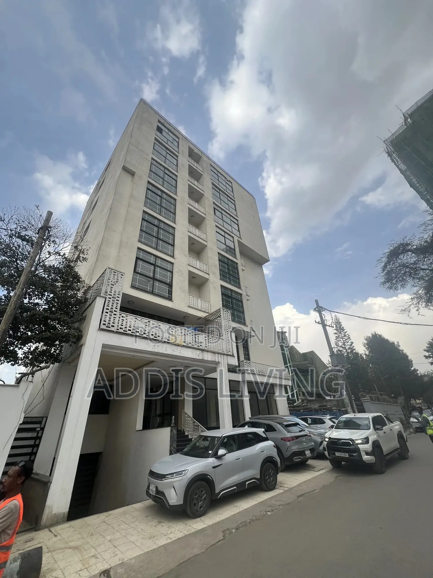 20bdrm Apartment in Bole for sale