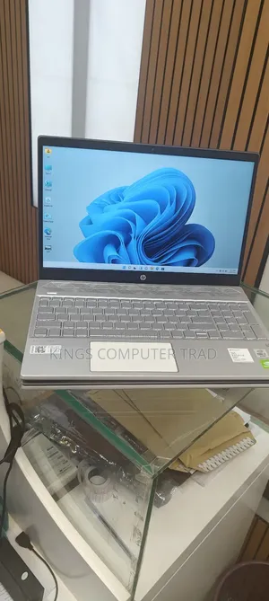 New Laptop HP Pavilion 15 16GB Intel Core i7 SSD 512GB