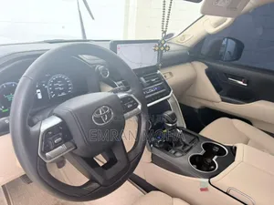 Toyota Land Cruiser 2025 Black