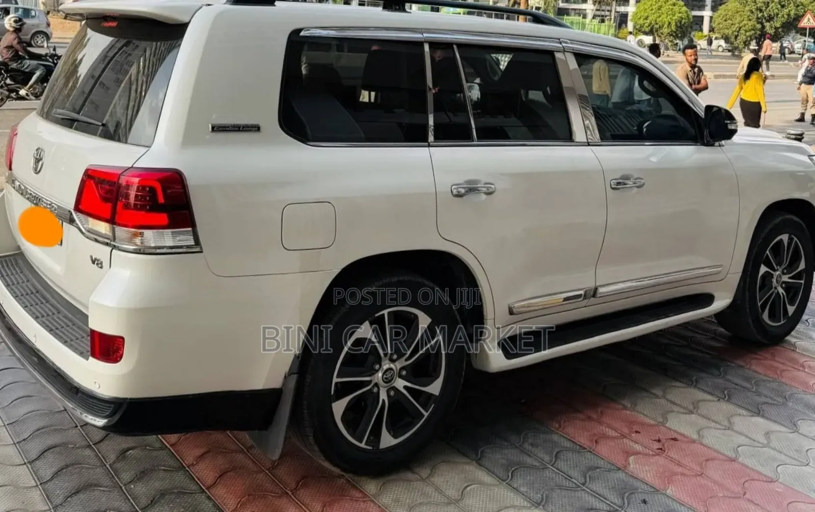 Toyota Land Cruiser 2020 White