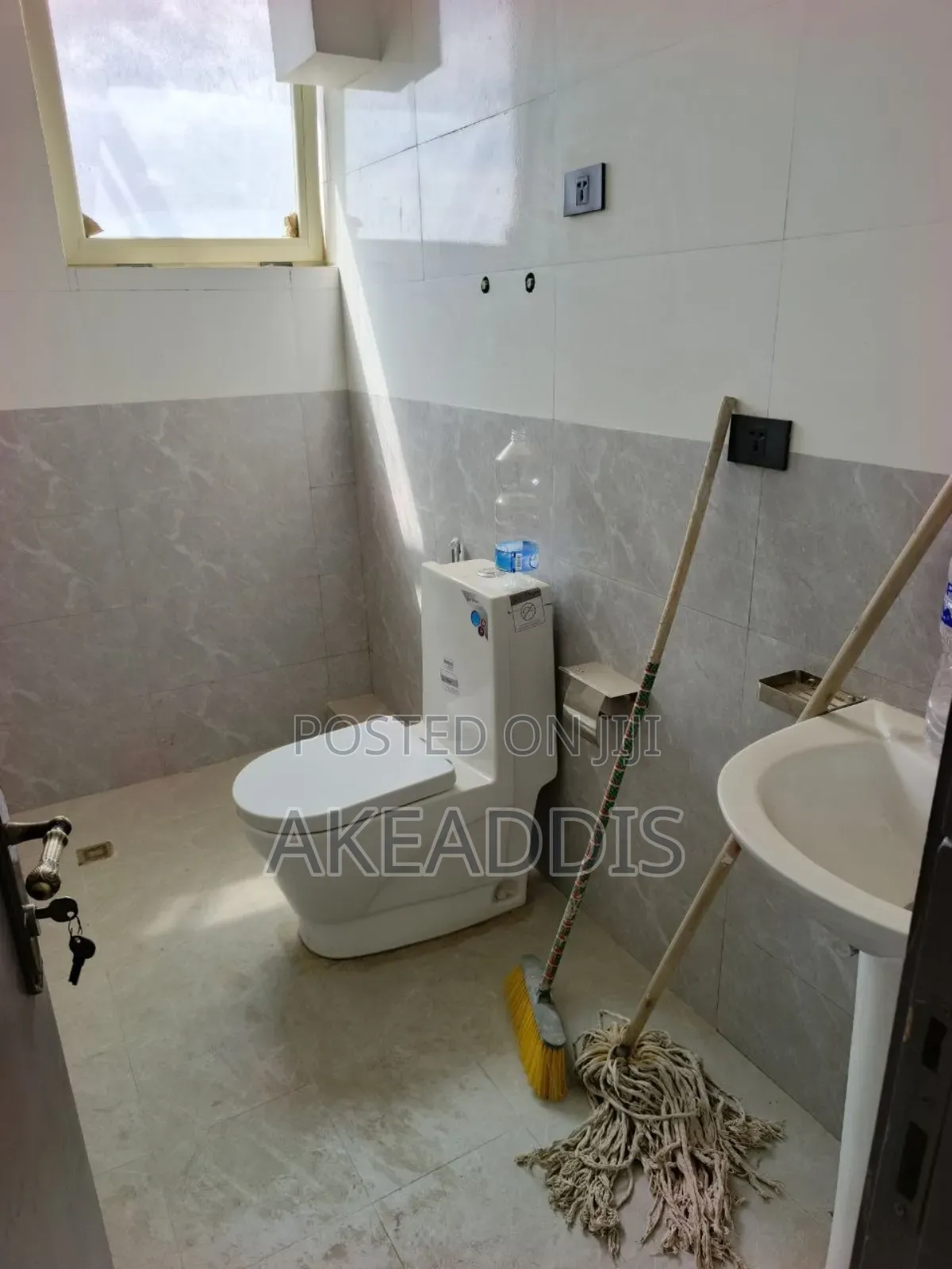 Furnished 2bdrm Condo in Bole Ayat for sale