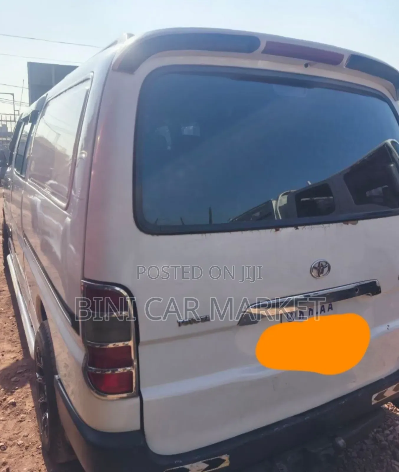 Toyota HiAce 2008 White