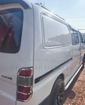 Toyota HiAce 2008 White