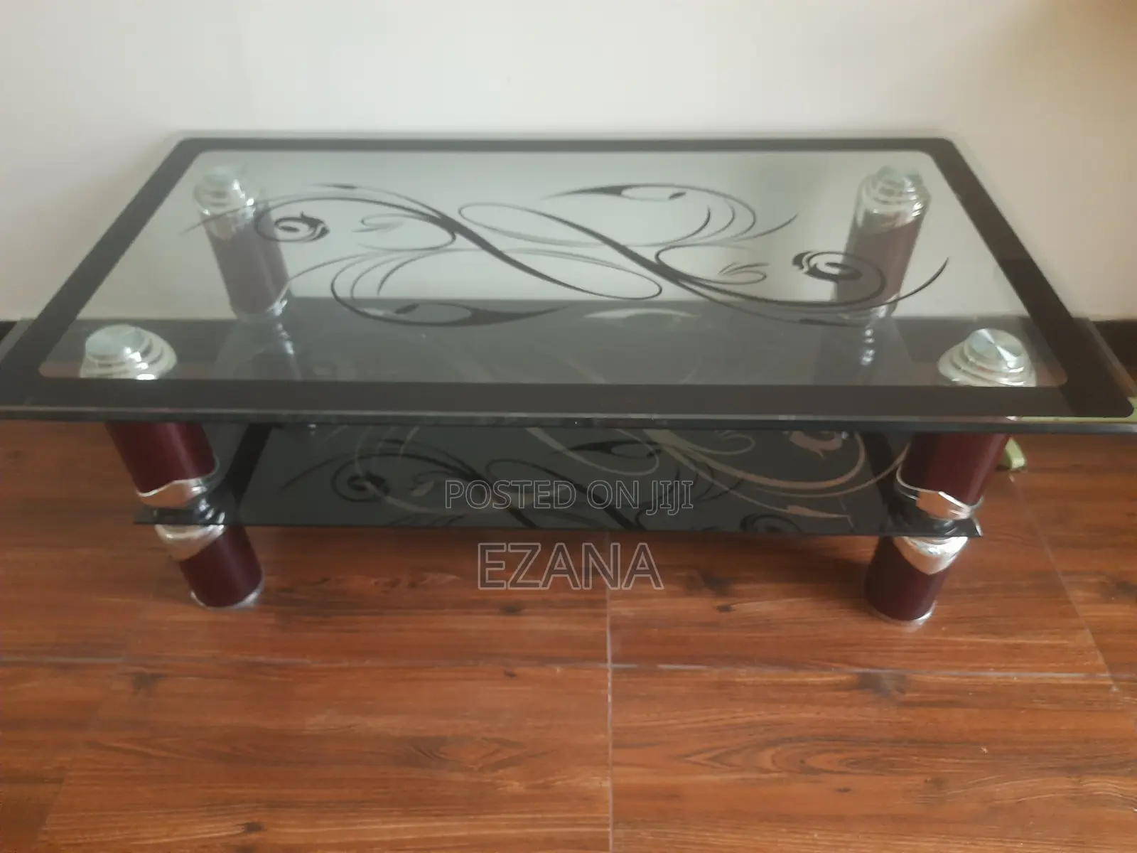 Furniture Salon Table