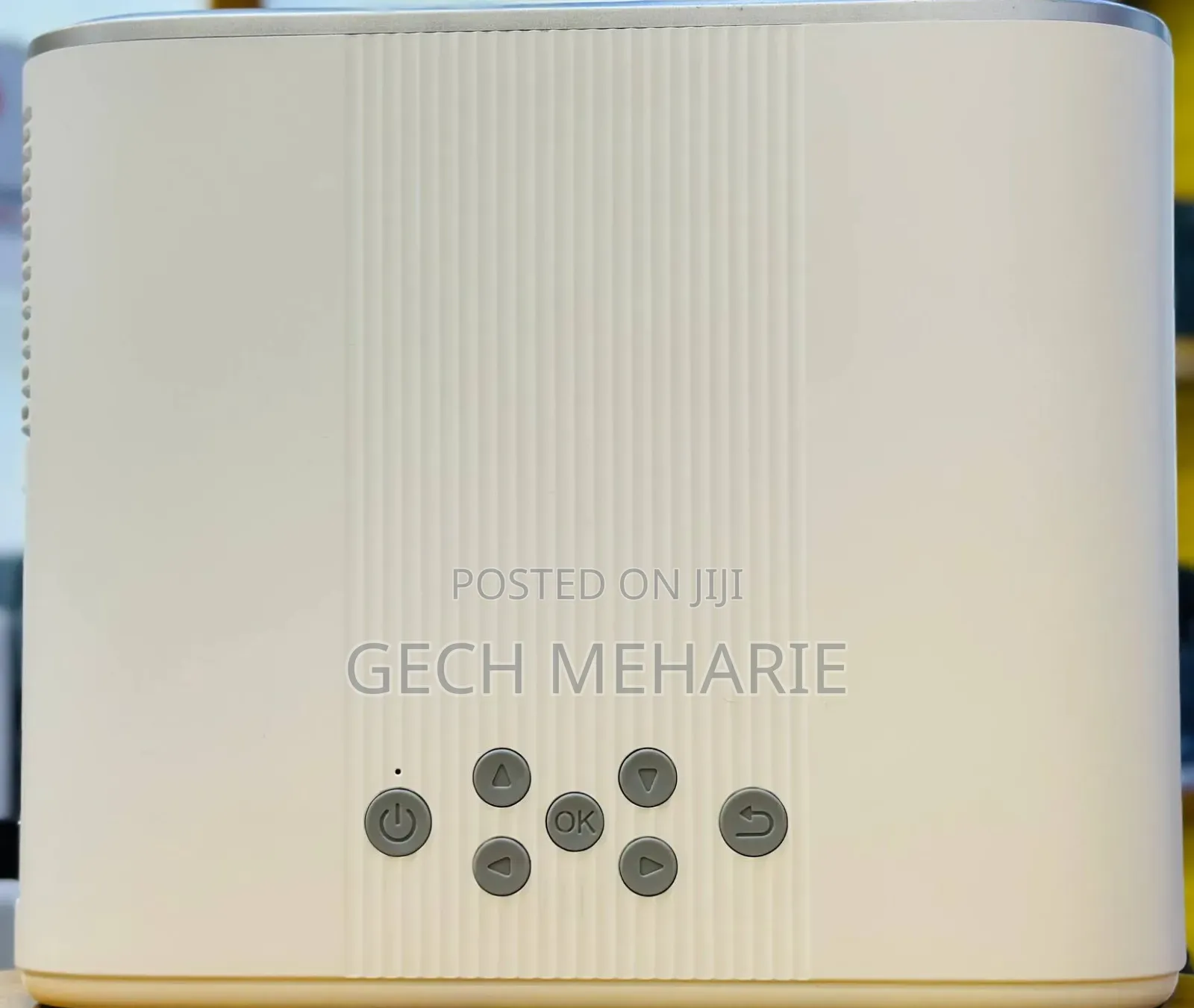 Hompow Android Projector • 50,000 Hours of Projector Lamp Life-Time