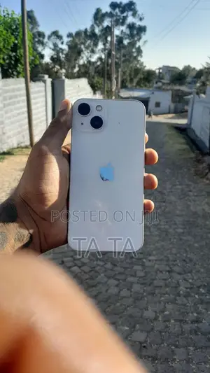 Apple iPhone 13 128 GB White