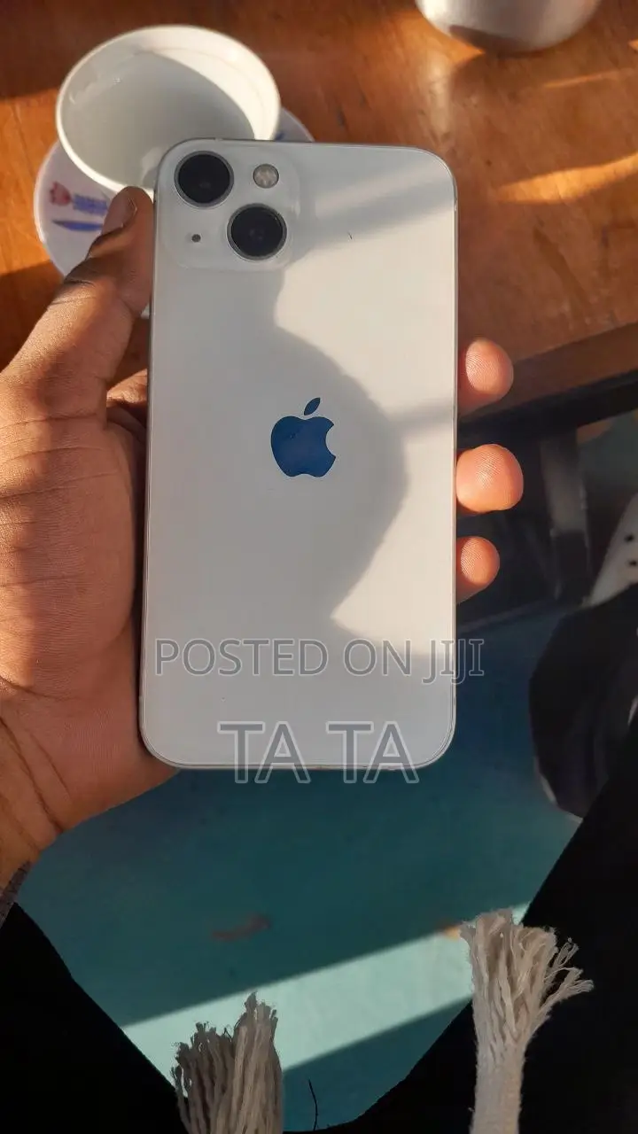 Apple iPhone 13 128 GB White