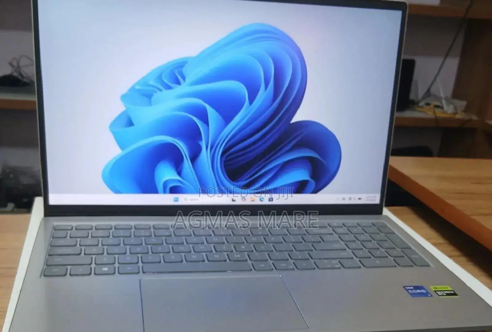 New Laptop Dell Inspiron 15 16GB Intel Core I7 SSD 512GB