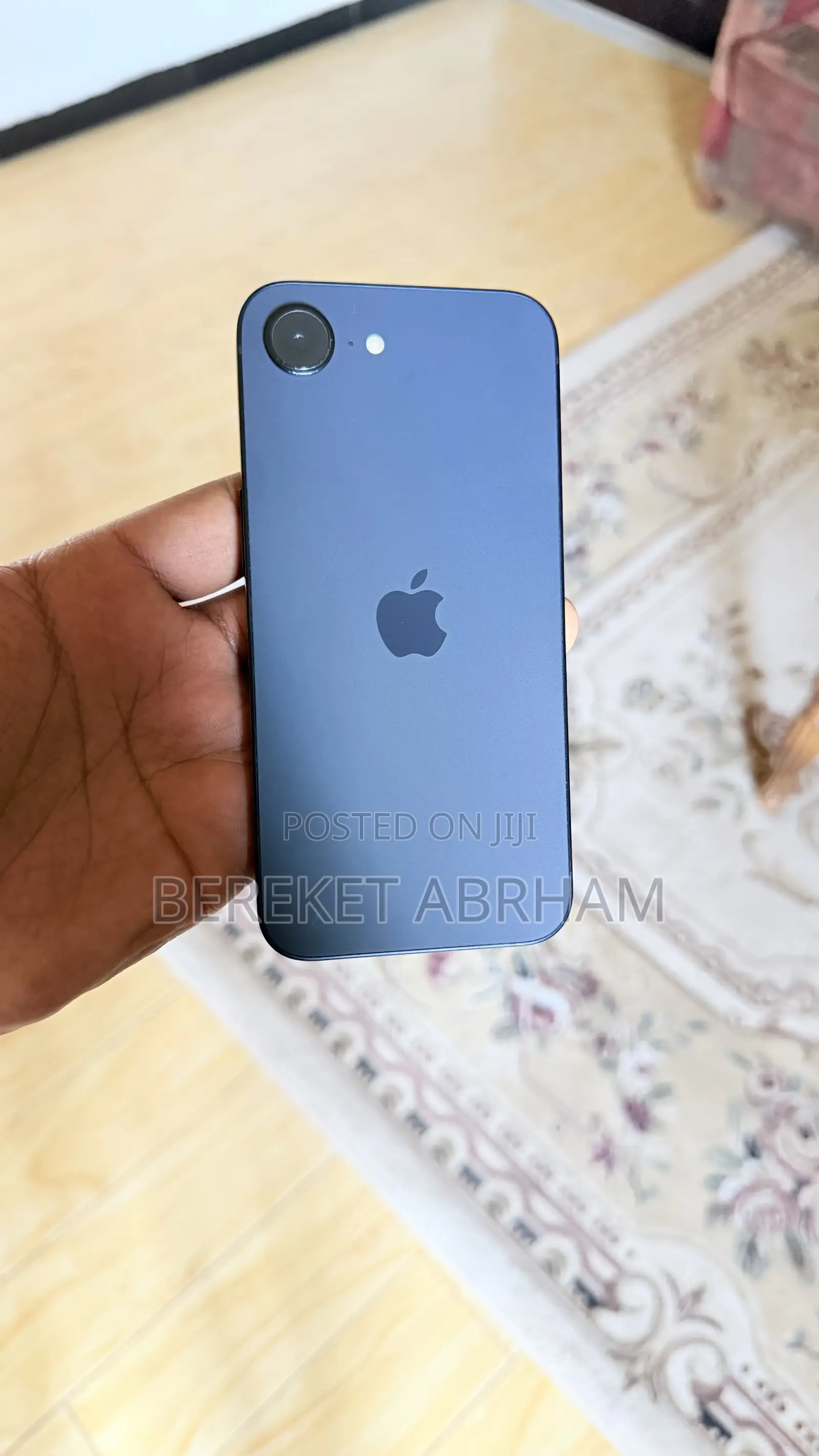 New Apple iPhone 16e 128 GB Black