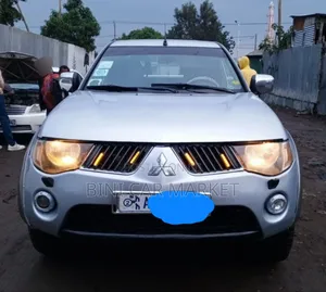 Mitsubishi L200 2007 Silver