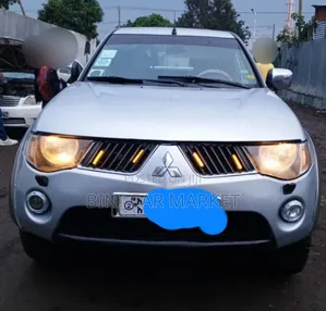 Mitsubishi L200 2007 Silver