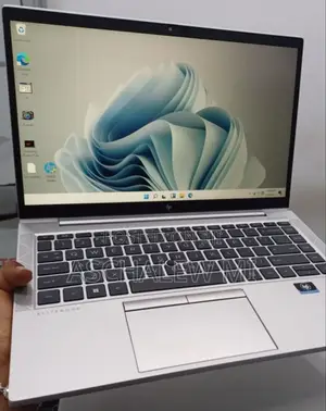 New Laptop HP EliteBook 840 G8 16GB Intel Core I7 SSD 512GB