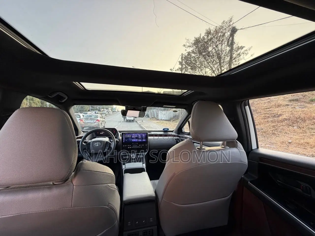 Toyota bZ4X 71.4 kWh FWD 2023 White