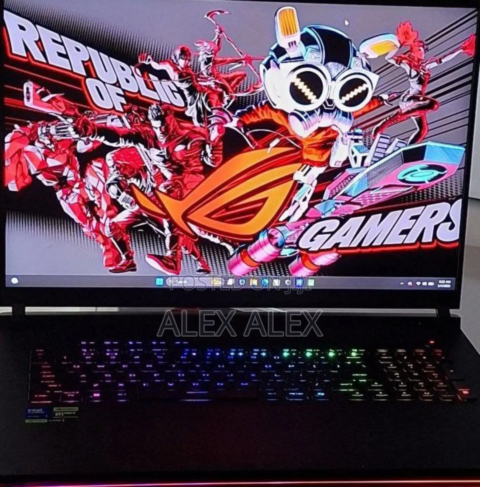 New Laptop Asus ROG Strix G17 32GB Intel Core Ultra 9 SSD 2T