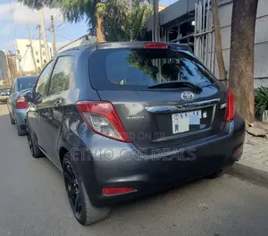 Toyota Yaris LE Hatchback 3dr 2012 Black