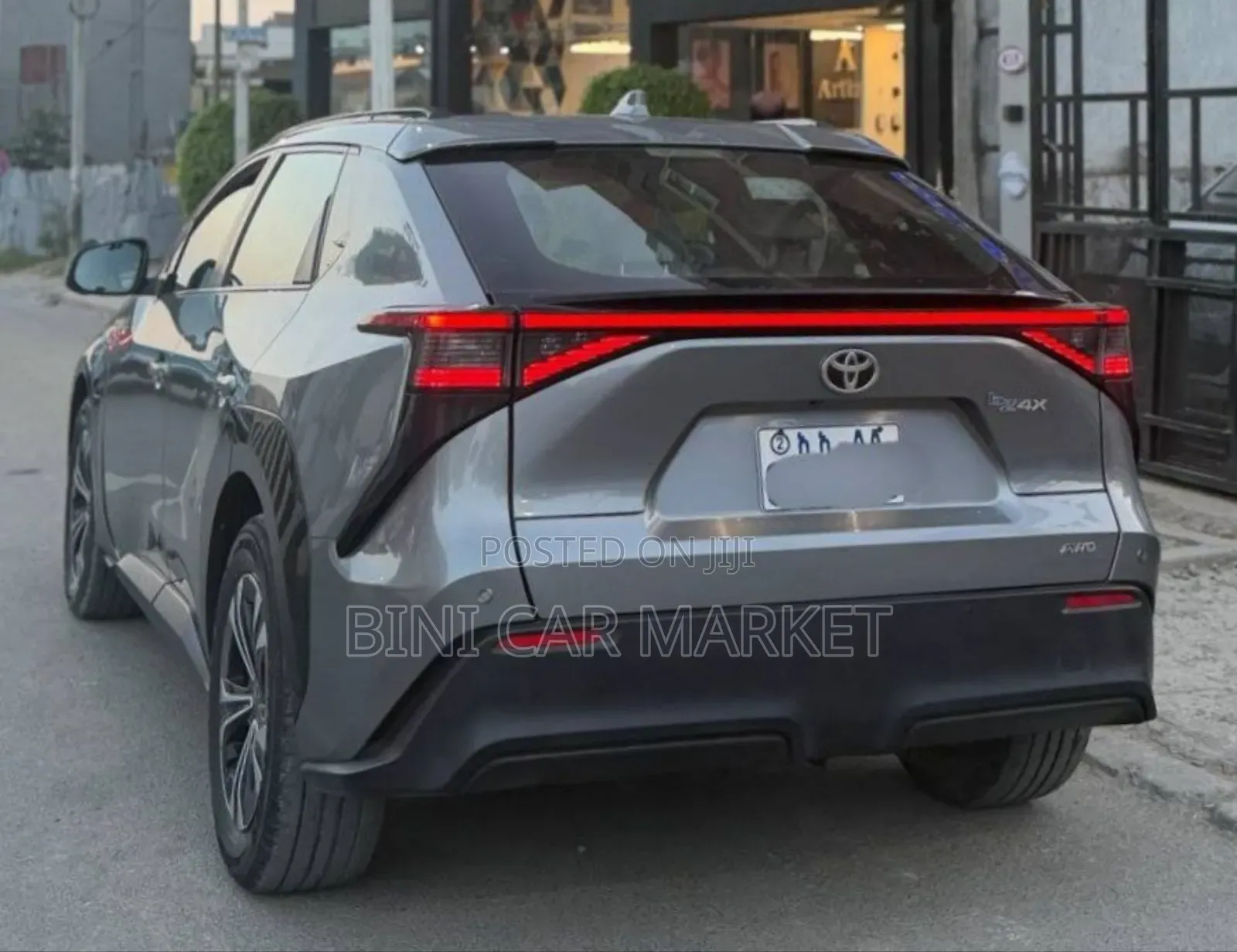 Toyota bZ4X 71.4 kWh AWD 2022 Gray