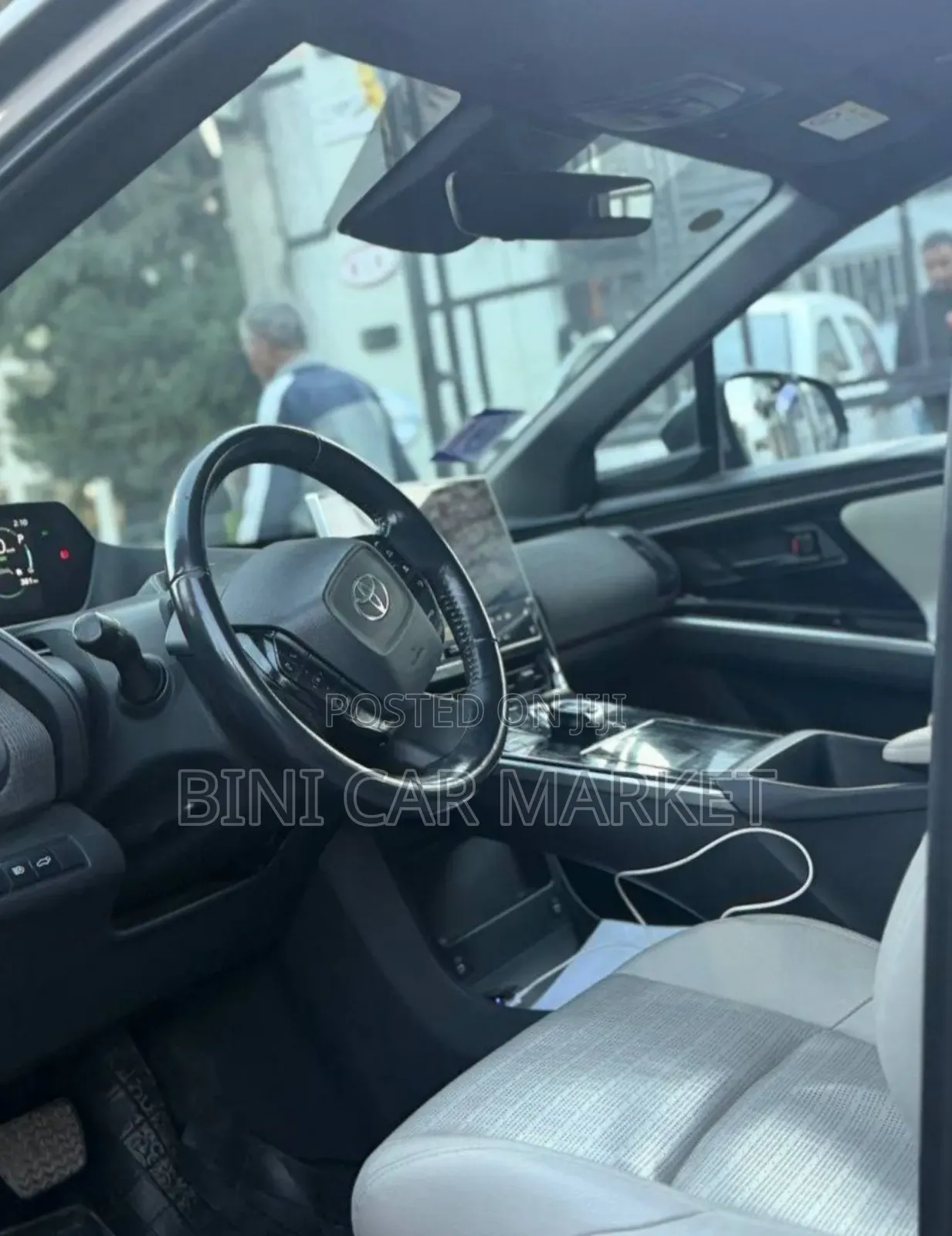 Toyota bZ4X 71.4 kWh AWD 2022 Gray