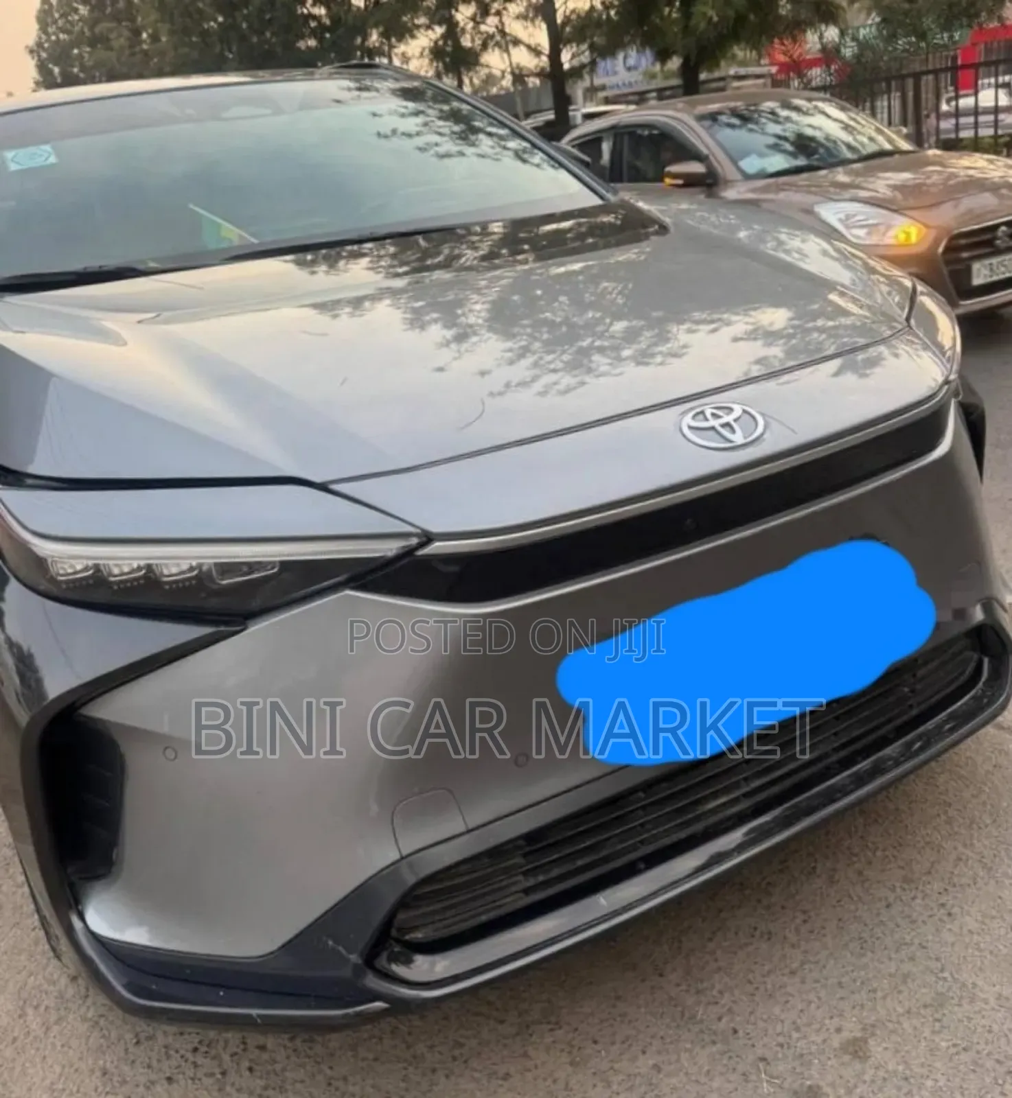 Toyota bZ4X 71.4 kWh AWD 2023 Gray