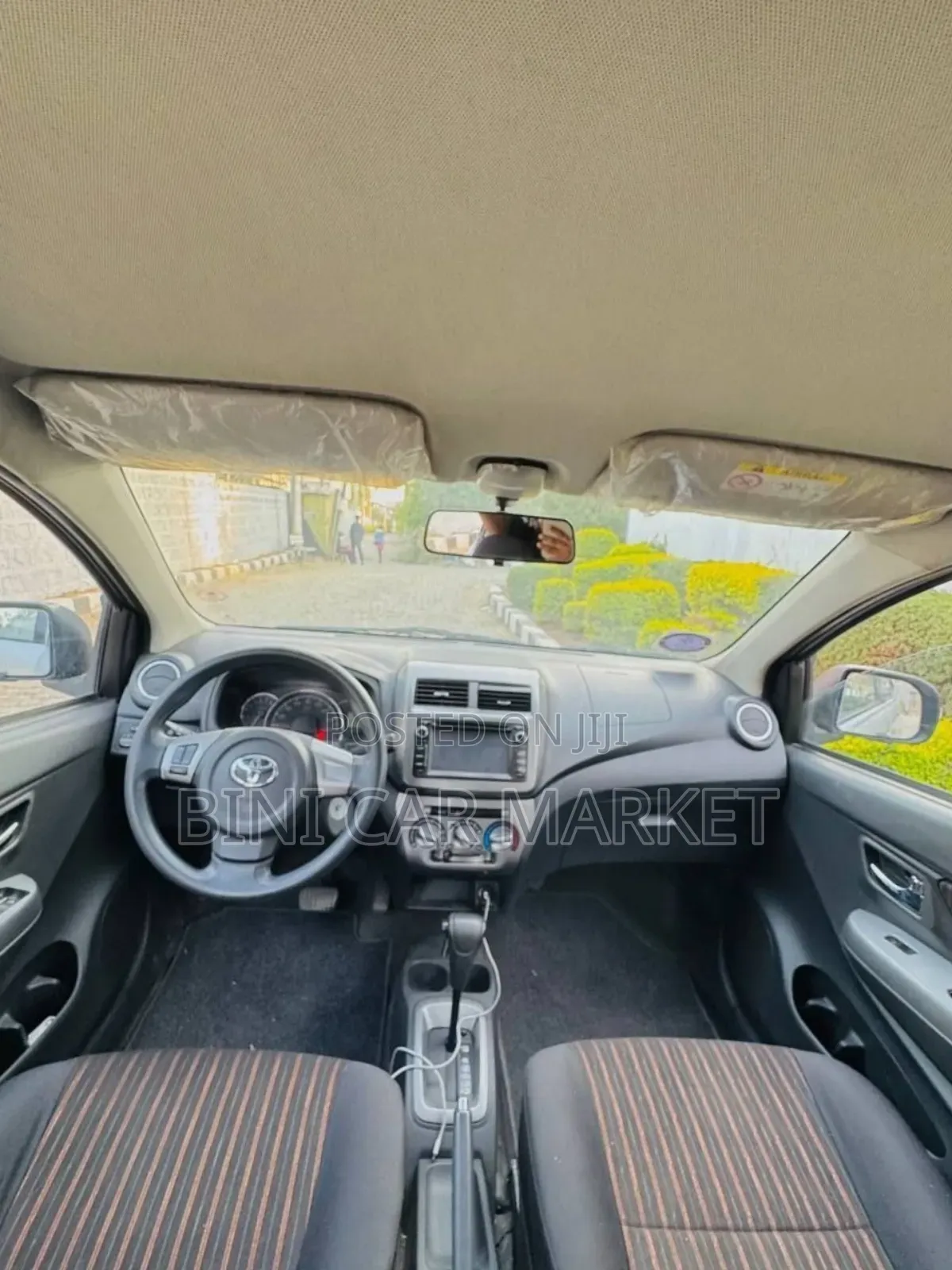 Toyota Agya 2022 Silver