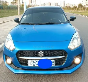 Suzuki Swift 2023 Blue