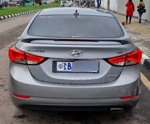 Hyundai Avante 2015 Gray