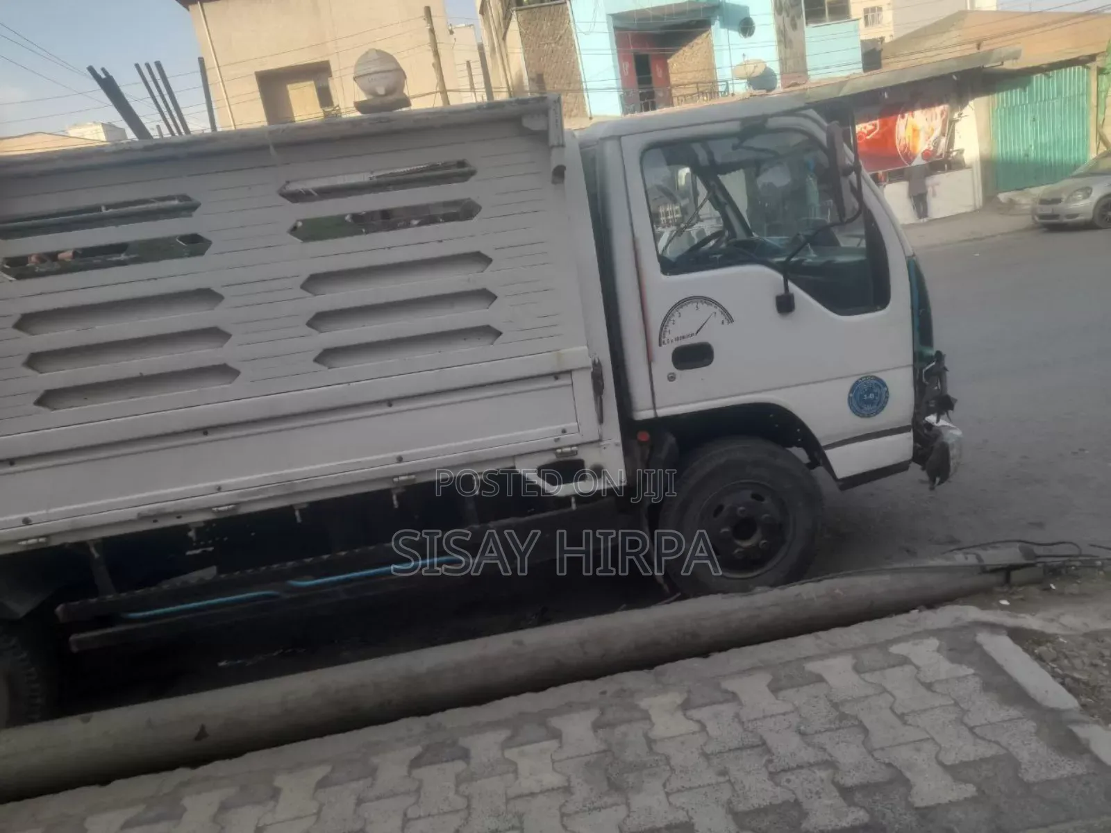 Isuzu Elf Truck 2007 White