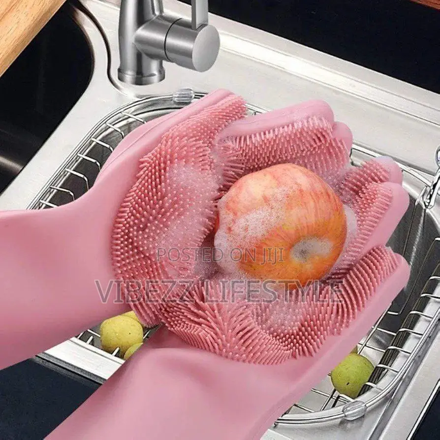 Magic Silicone Dishwashing Gloves With Built-in Scrubber