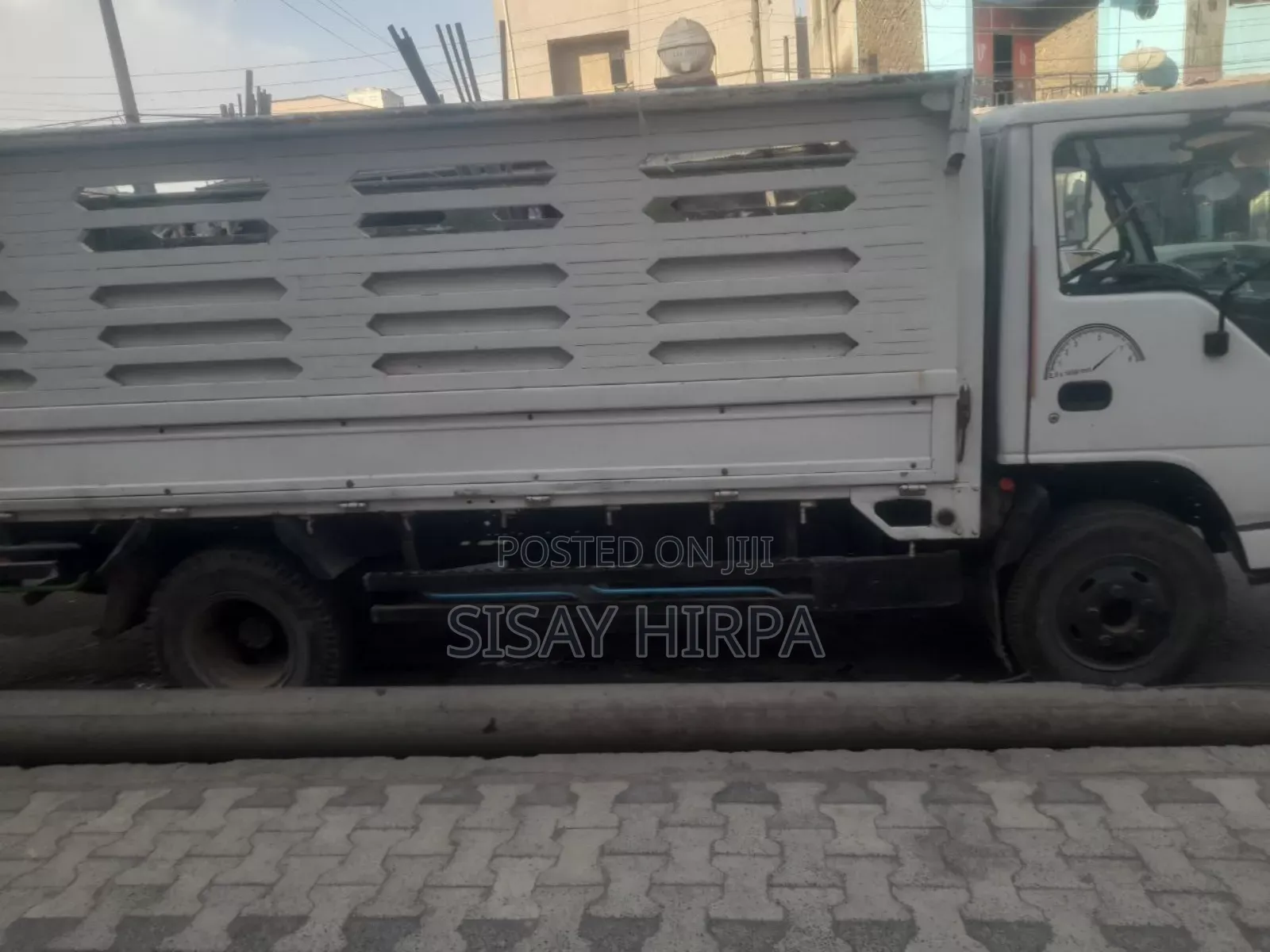 Isuzu Elf Truck 2007 White