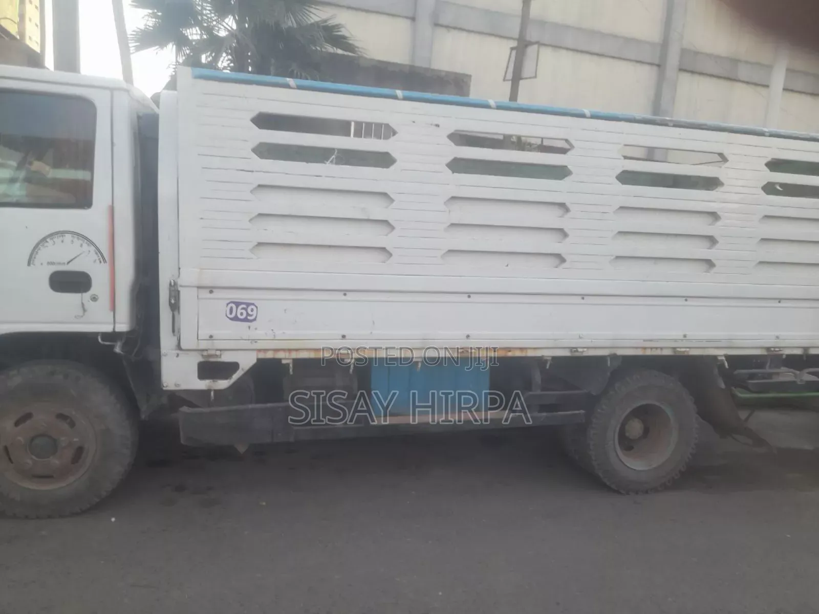 Isuzu Elf Truck 2007 White