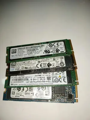 M. Lexar Kingston ,Samsung