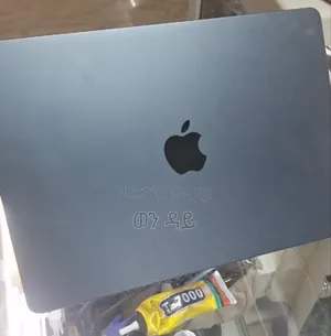 New Laptop Apple MacBook Air 2025 M4 13-Inch 16GB Apple M4 SSD 256GB