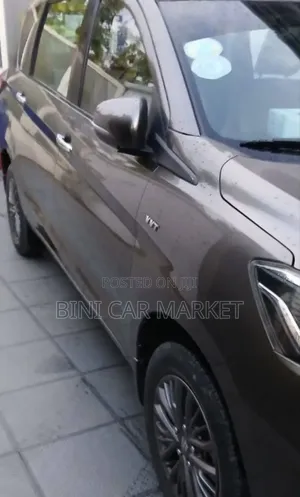 Suzuki Ertiga 2022 Gray