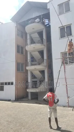 15bdrm Apartment in Bole for rent