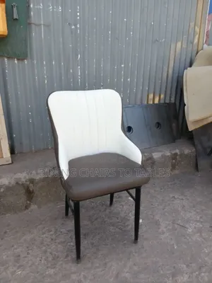 ለካፌ፣ ባር፣ እና ሬስቶራንቶች ለአይን የሚስቡ፣ ለሰውነት የሚመቹ አዳዲስ ወንበር