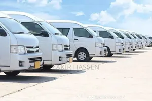 Toyota HiAce 2019 White